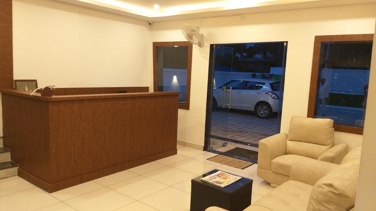Hotel Airport City Dod Jala Exterior foto